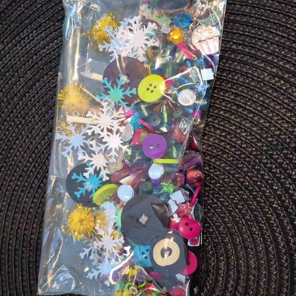 MAKING MEMORIES Craft Grommet Eyelet Tool Kit - Picture 9 of 16